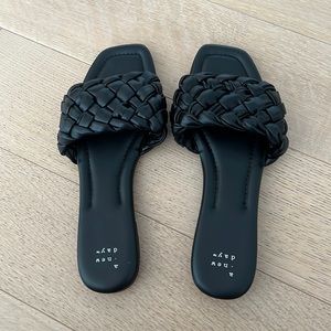 A New Day Black Slides - Brand New